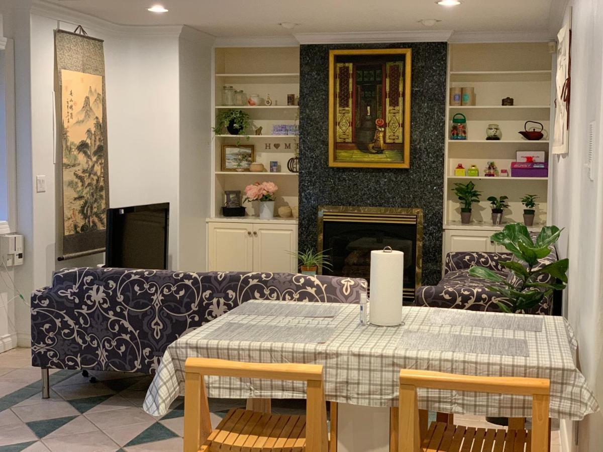 Apartamento Mary's Cozy Near Yvr Ubc Downtown